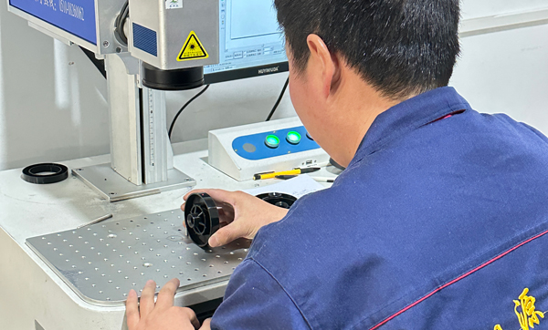 Đánh dấu bằng laser
